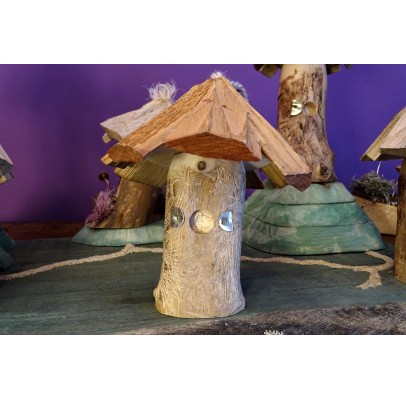 Cabanes des lutins en bois recyclés "frêne" fabrication artisanale